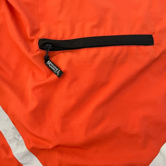 The Running Room Jacket - Picture 8 of 9